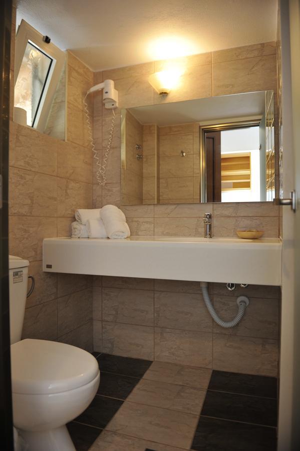Hotel Rea Megali Ammos  Ngoại thất bức ảnh