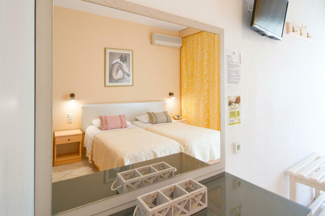 Hotel Rea Megali Ammos  Ngoại thất bức ảnh